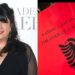 Pse autorja e “Fifty Shades of Grey” po studion Kanunin e Lekë Dukagjinit