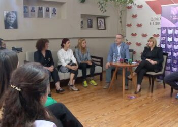 Aurel Plasari: Shoqëria në rrezik prej ndryshimit të kujtesës historike