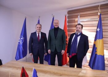 Tenorët Tusha dhe Gjipali në projektin e ri për pavarësinë e Kosovës do të përfshijnë edhe masakrën e Reçakut