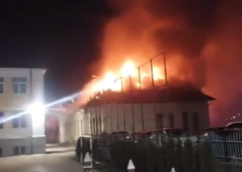 Një ditë pas nisjes së restaurimit, digjet shkolla e parë shqipe në Ferizaj