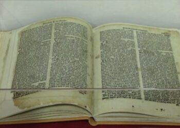 ​468 vjet më parë nisi rrugën fjala e shkruar shqip, “Meshari” i Gjon Buzukut