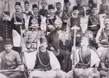 Njihuni me Hafiz Ali Korça, i cili vuri themelet e arsimit kombëtar