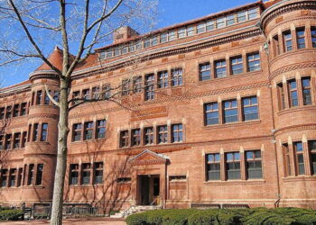 Gjuha shqipe futet zyrtarisht në Universitetin e Harvardit