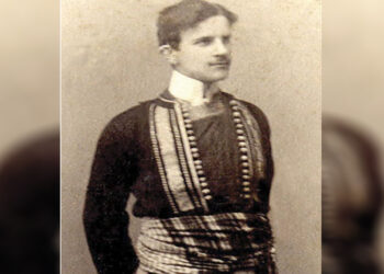 Të dhëna mbi origjinën e gjeniut Nikola Tesla dhe fotografisë së tij të famshme me kostum tradicional