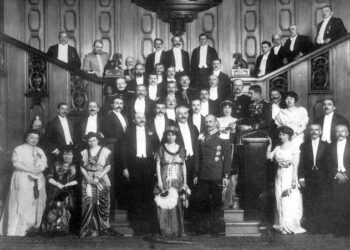 Si iu dorëzua Princ Vidit kurora shqiptare?