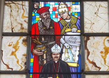 Kisha Katolike dhe shkolla e parë shqipe