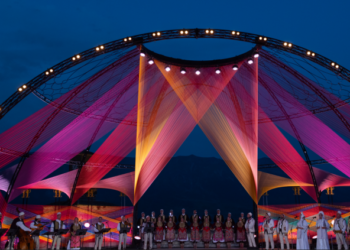 Fijet e folklorit dhe artizanati në skenën e Festivalit Folklorik Kombëtar