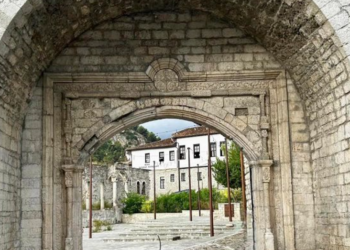 “Porta e Pashait”, monument kulture i ndërtuar në kohën e Ahmet Kurt Pashës