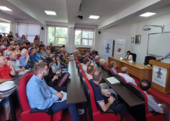 Schmitt: Me osmanizëm e islamizëm kundër identitetit kombëtar shqiptar