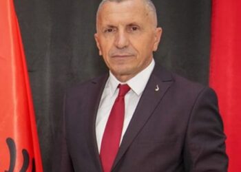 Kamberi: S’ka normalizim të raporteve Kosovë-Serbi nëse vazhdon diskriminimi i shqiptarëve në Luginë