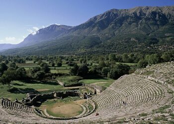 The Enigma of Pelasgians and Etruscans