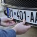 Serbët pranojnë Kosovën/ Regjistrohen 800 banorë të veriut për të marrë targat e RKS-së