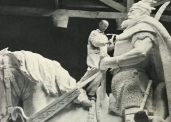 Odhise Paskali, skalitësi i historisë