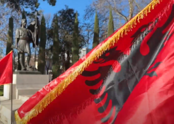 Përkujtohet Ismail Qemali në Vlorë, 105-vjetori i vdekjes dhe 180-vjetori i lindjes