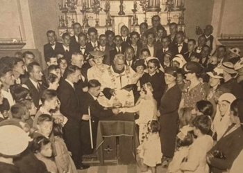 Zbulohet fotoja e panjohur, Gjergj Fishta duke kurorëzuar martesën e shtypshkruesit! Daton më 17 maj 1936, është shkrepur prej mjeshtrit Kel Marubi