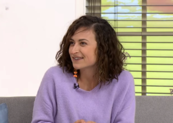 Amerikania që po hap ekspozitë në Oksford me traditat shqiptare