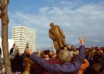 33 vite nga rrëzimi i shtatores së Hoxhës, shqiptarët i dhanë fund diktaturës komuniste