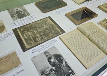 137 vite mësonjtore / Ekspozohen abetaret dhe librat e parë të historisë në Pogradec