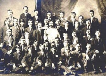 116 vjet më parë Fan Noli mbajti meshën e parë në gjuhën shqipe, Boston