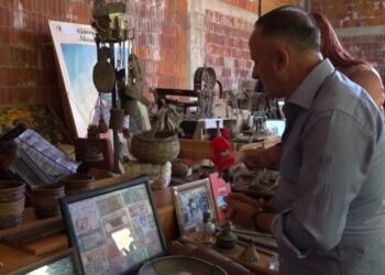 ​Muzeu personal me mbi 1 mijë artefakte interesante në Isniq