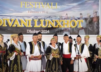 Divani lunxhiot, festivali mbledh 14 grupe popullore nga gjithë vendi