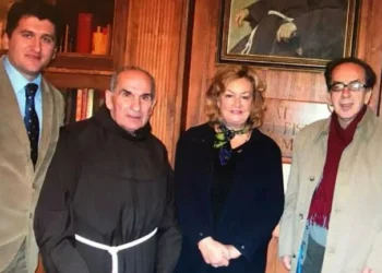 Përkujtohet gjeniu i letrave shqip, Agron Gjekmarkaj: Tre kujtime të paharrueshme nga Ismail Kadare!