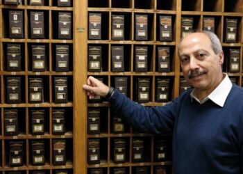 Shkrimtari i njohur arbëresh, Karmine Abate feston sot 70 vjetorin e lindjes