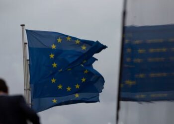 Serbia shpalli Kosovën “zonë të mbrojtjes së veçantë sociale”, reagon BE: Serbia ka shkelur qartazi detyrimet nga dialogu, projektligji që miratoi…
