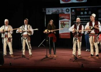 Festa e plisit të bardhë, organizimi me qëllim ruajtjen e identitetit shqiptar