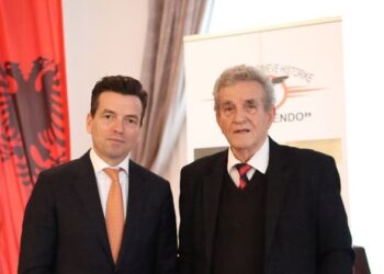 Përurohet vepra e 10-të të Mid’hat Frashërit! Uran Butka rrëfen jetën e firmëtarit të Pavarësisë. Agron Shehaj: Si lindi ideja e Institutit “Lumo Skëndo”