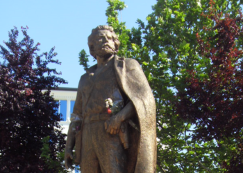 RKL: Monumentet e përjetësimit fizik të dëshmorëve, heronjve e martirëve anë e mbanë Kosovës, janë dritë përjetësie e lirisë