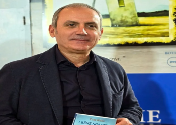 Enkel Demi u shpall autori më i mirë i vitit në Panairin e Librit në Tiranë