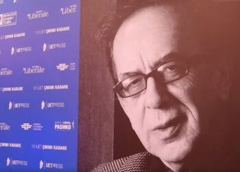 Mbyllet faza e aplikimeve për Çmimin Kadare 2025/ Rekord dorëshkrimesh, 39 shkrimtarë në garë