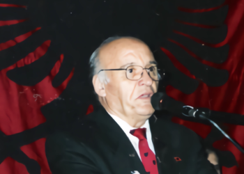 Statuja e Pjetër Arbnorit, apo trashëgimia e madhërishme që na la pas