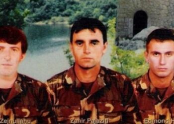 28-vjet nga rënia e Zahir Pajazitit, Hakif Zejnullahut dhe Edmond Hoxhës
