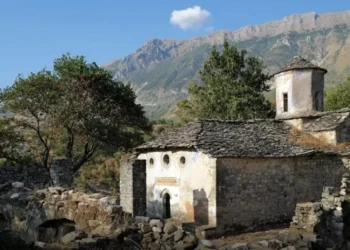 “The Telegraph”: Gjirokastra e monumenteve madhështore pa ndërhyrje moderne