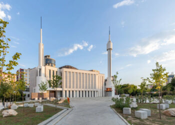 “ArchDaily” rendit Xhaminë e Ballies në Elbasan në top-pesëshen botërore