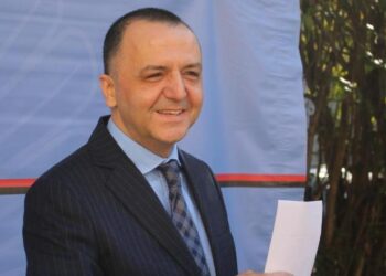 Porosia e Artan Lames për shqiptarët. Gazetari publikon letrën emocionuese