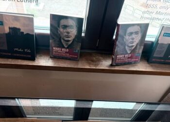 Dosja origjinale e hetimit dhe dënimit të Maks Velos ekspozohet në Shtëpitë Studio Kadare-Agolli