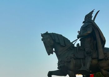 Gjergj Kastrioti-Skënderbeu, diga më e fortë kombëtare për t’i mbrojtur shqiptarët nga Lindja e nga Perëndimi