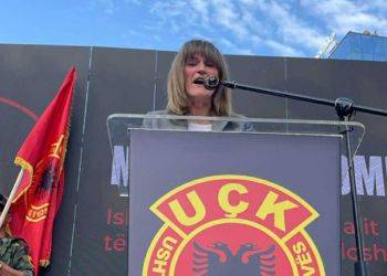 Ish-hetuesja e Millosheviqit nga protesta: Komb i njerëzve të guximshëm, drejtësi e mohuar