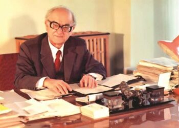 Përkujtohet akademiku Aleks Buda në ditën e tij të lindjes