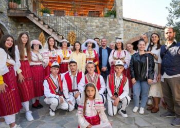 Veshja e nuses zadrimore, Hajmeli i Vaut të Dejës mban gjallë traditën