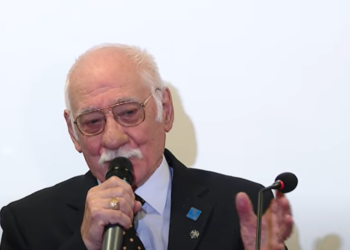 “Në iksha nga kjo botë…”/ Përlotet Reshat Arbana, ‘lë amanetin’ në 85-vjetorin e lindjes: Në zemër do të kem pishmanllëkun të shoh në Shqipërinë time të dashur demokracinë e vërtetë