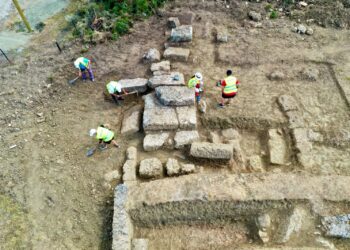 Zbulohet muri antik i Amantias, mendohet se është ndërtuar në shekullin III para Krishtit 