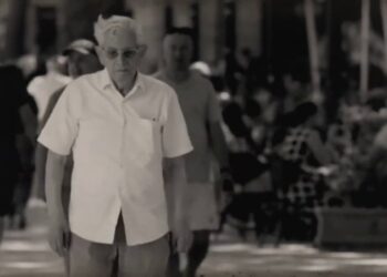 “Jeta si një film”, rrëfimi i fundit i Piro Milkanit vjen në një dokumentar: Nuk kam asnjë peng. Prapaskenat e filmave ikonikë