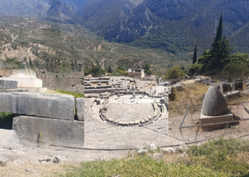 Delfi – Gjurmët e një Tempulli Pellazgjik nën hijen e kulturës helene