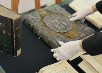 Mbi 100 lloje nga 5 shekuj/ Ekspozitë me koleksion të rrallë Biblash në Bibliotekën Kombëtare