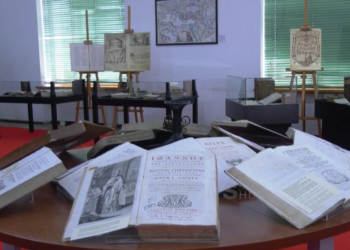 Koleksioni i rrallë i biblave/ Udhëtim në historinë e përkthimit të shkrimeve të shenjta në shqip