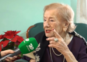 Tinka Kurti feston 93 vjetorin: “Pres të më bëni një ceremoni të përshtatshme”
